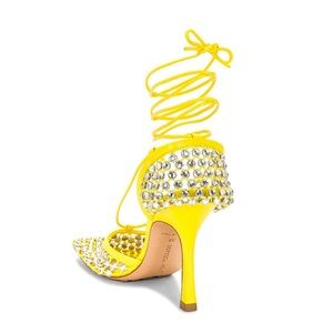 Bottega sandals brand new pair kindly contact to buy